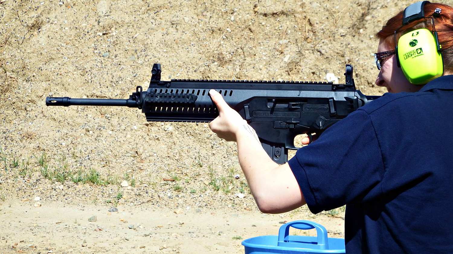 Feature | Woman training shooting | AR-15 Basics: Shooting the AR-15