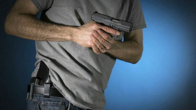 Feature | Weapons Retention During Close Quarters Gun Fighting