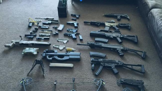 airsoft guns