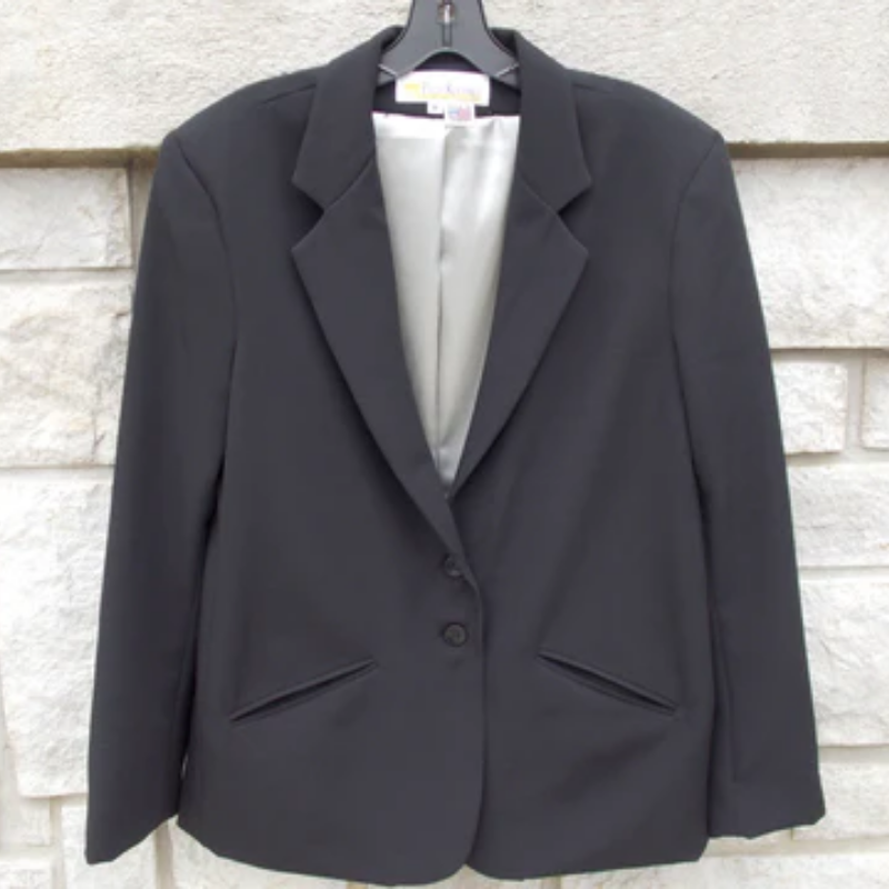 Concealed Carry for Women in Business Attire